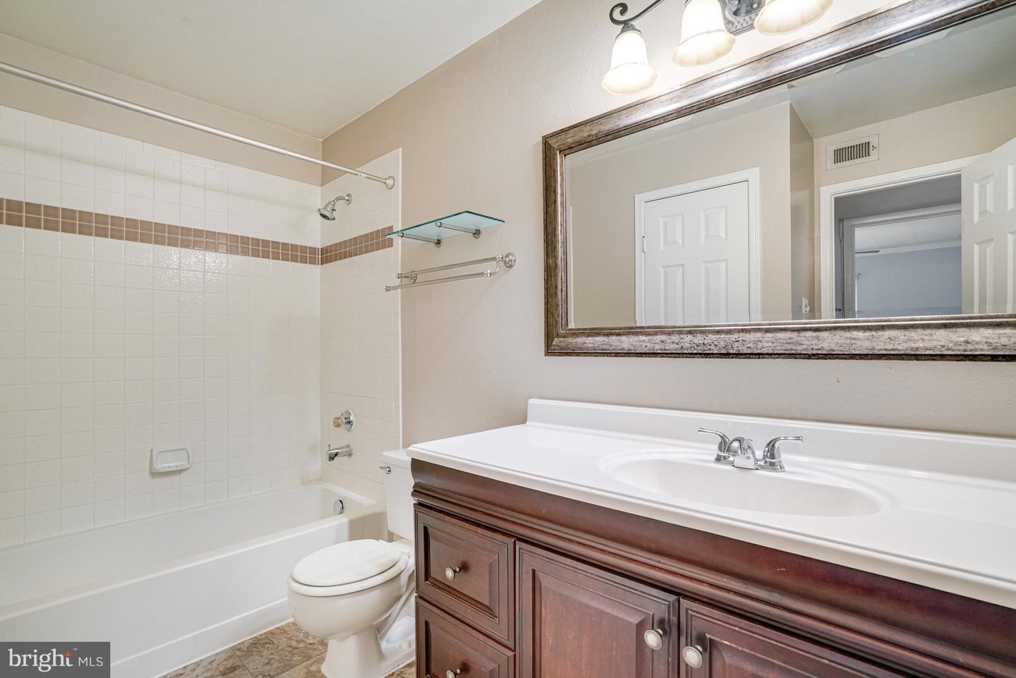 3303 WYNDHAM CIR #348, ALEXANDRIA, Virginia 22302, 2 Bedrooms Bedrooms, ,2 BathroomsBathrooms,Residential,For sale,3303 WYNDHAM CIR #348,VAAX2044998 MLS # VAAX2044998
