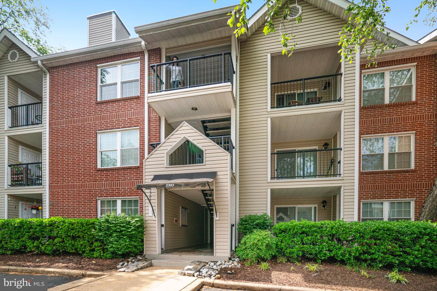 3303 WYNDHAM CIR #348, ALEXANDRIA, Virginia 22302, 2 Bedrooms Bedrooms, ,2 BathroomsBathrooms,Residential,For sale,3303 WYNDHAM CIR #348,VAAX2044998 MLS # VAAX2044998