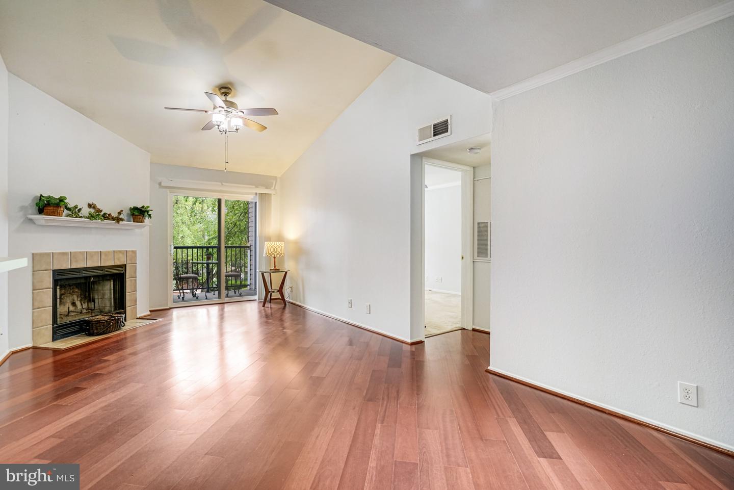 3303 WYNDHAM CIR #348, ALEXANDRIA, Virginia 22302, 2 Bedrooms Bedrooms, ,2 BathroomsBathrooms,Residential,For sale,3303 WYNDHAM CIR #348,VAAX2044998 MLS # VAAX2044998