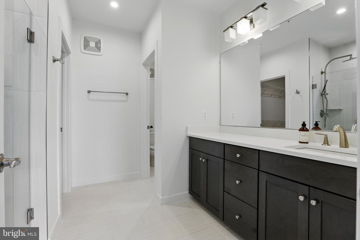 4140 LEGATO RD #47, FAIRFAX, Virginia 22033, 2 Bedrooms Bedrooms, ,2 BathroomsBathrooms,Residential,For sale,4140 LEGATO RD #47,VAFX2238840 MLS # VAFX2238840