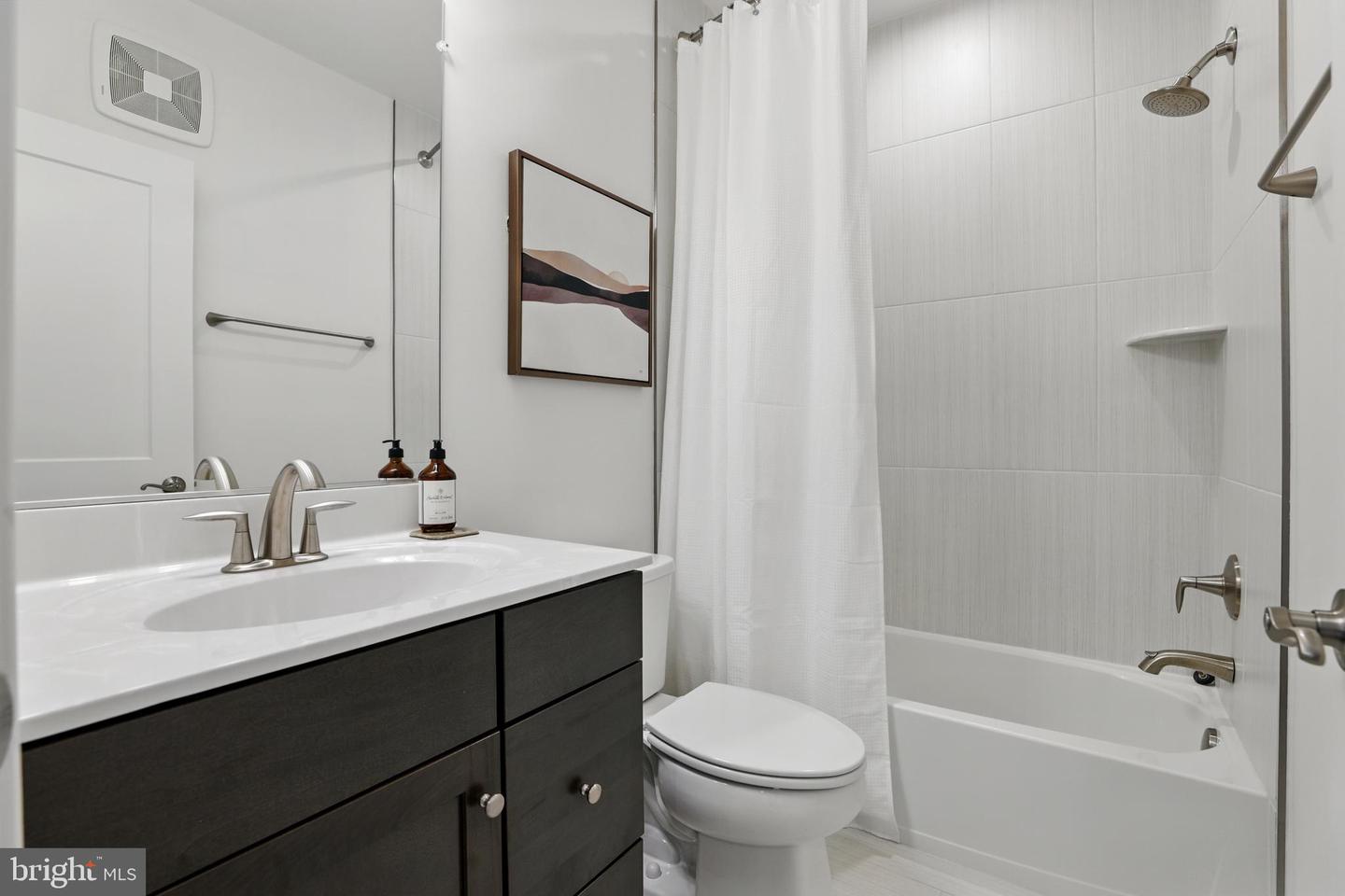 4140 LEGATO RD #47, FAIRFAX, Virginia 22033, 2 Bedrooms Bedrooms, ,2 BathroomsBathrooms,Residential,For sale,4140 LEGATO RD #47,VAFX2238840 MLS # VAFX2238840