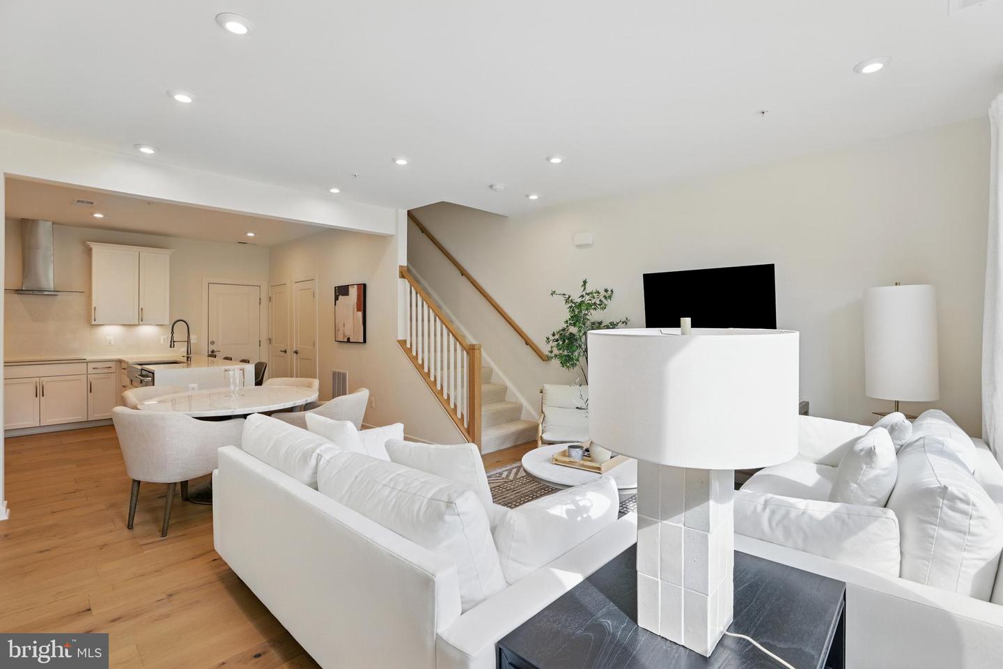 4140 LEGATO RD #47, FAIRFAX, Virginia 22033, 2 Bedrooms Bedrooms, ,2 BathroomsBathrooms,Residential,For sale,4140 LEGATO RD #47,VAFX2238840 MLS # VAFX2238840