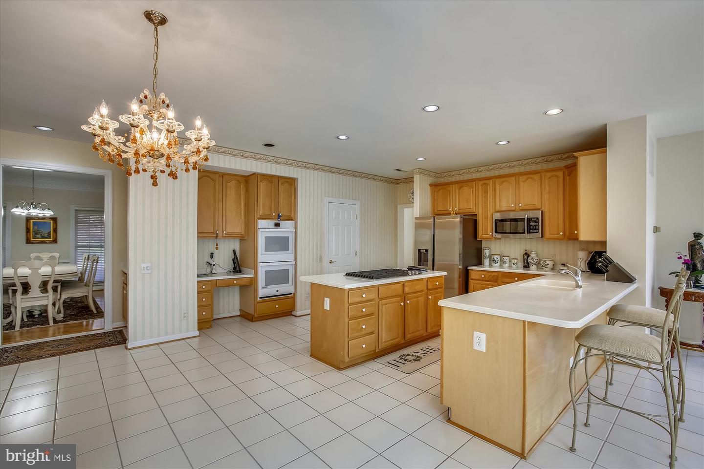 9617 SAVANNAH CROSSING CT, VIENNA, Virginia 22182, 5 Bedrooms Bedrooms, ,4 BathroomsBathrooms,Residential,For sale,9617 SAVANNAH CROSSING CT,VAFX2238844 MLS # VAFX2238844