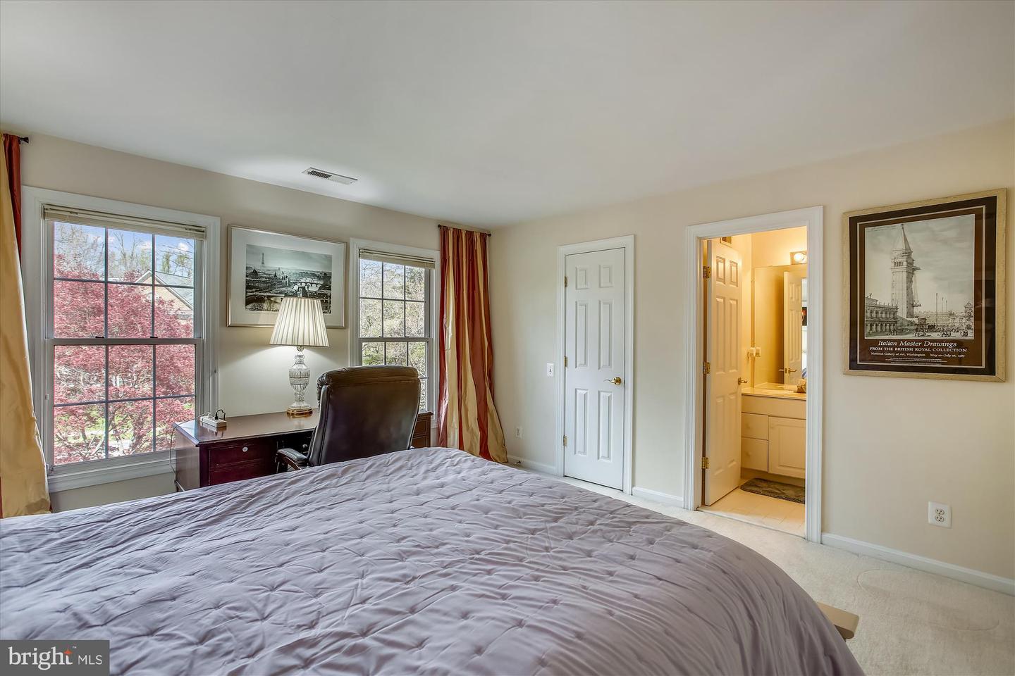 9617 SAVANNAH CROSSING CT, VIENNA, Virginia 22182, 5 Bedrooms Bedrooms, ,4 BathroomsBathrooms,Residential,For sale,9617 SAVANNAH CROSSING CT,VAFX2238844 MLS # VAFX2238844