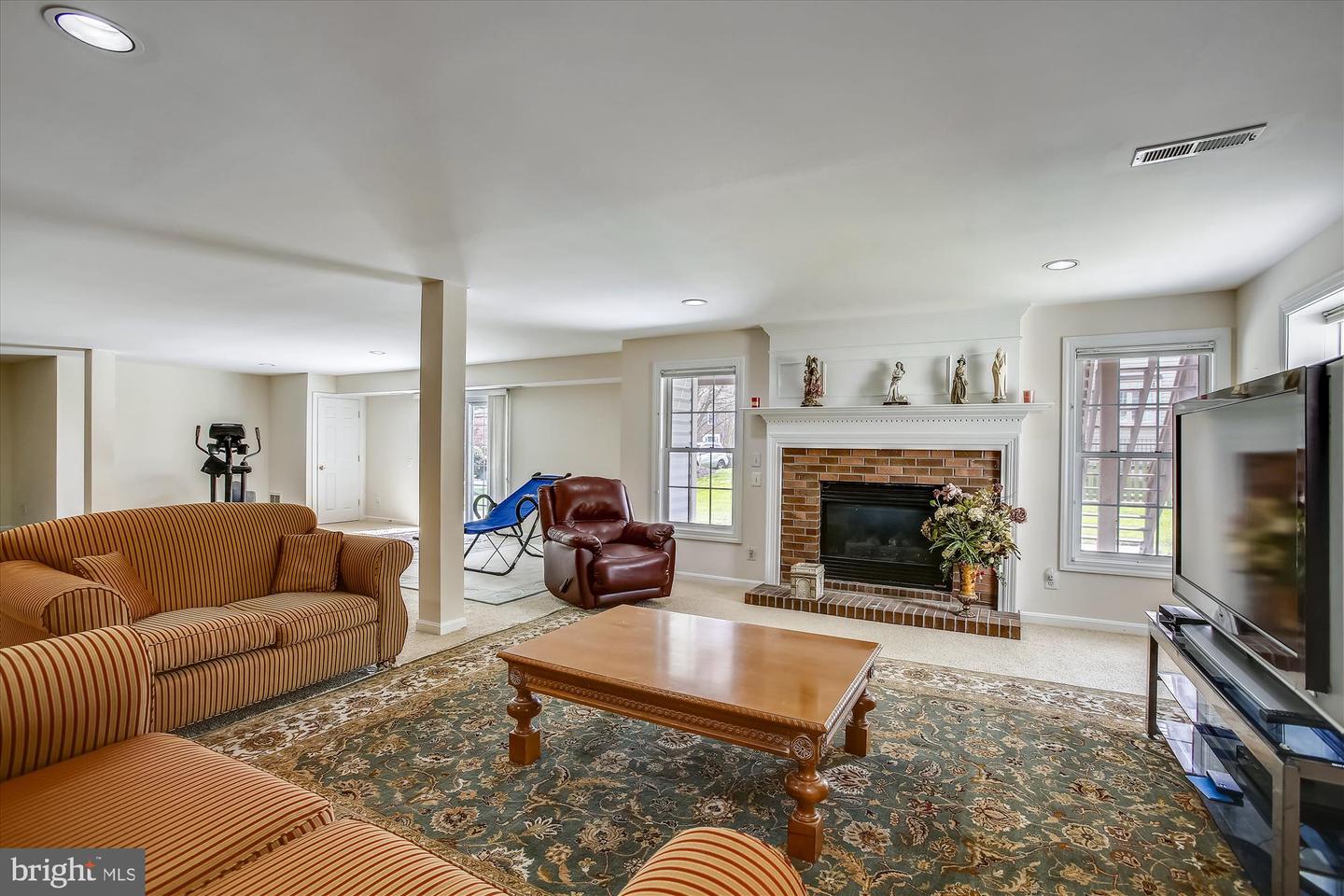9617 SAVANNAH CROSSING CT, VIENNA, Virginia 22182, 5 Bedrooms Bedrooms, ,4 BathroomsBathrooms,Residential,For sale,9617 SAVANNAH CROSSING CT,VAFX2238844 MLS # VAFX2238844