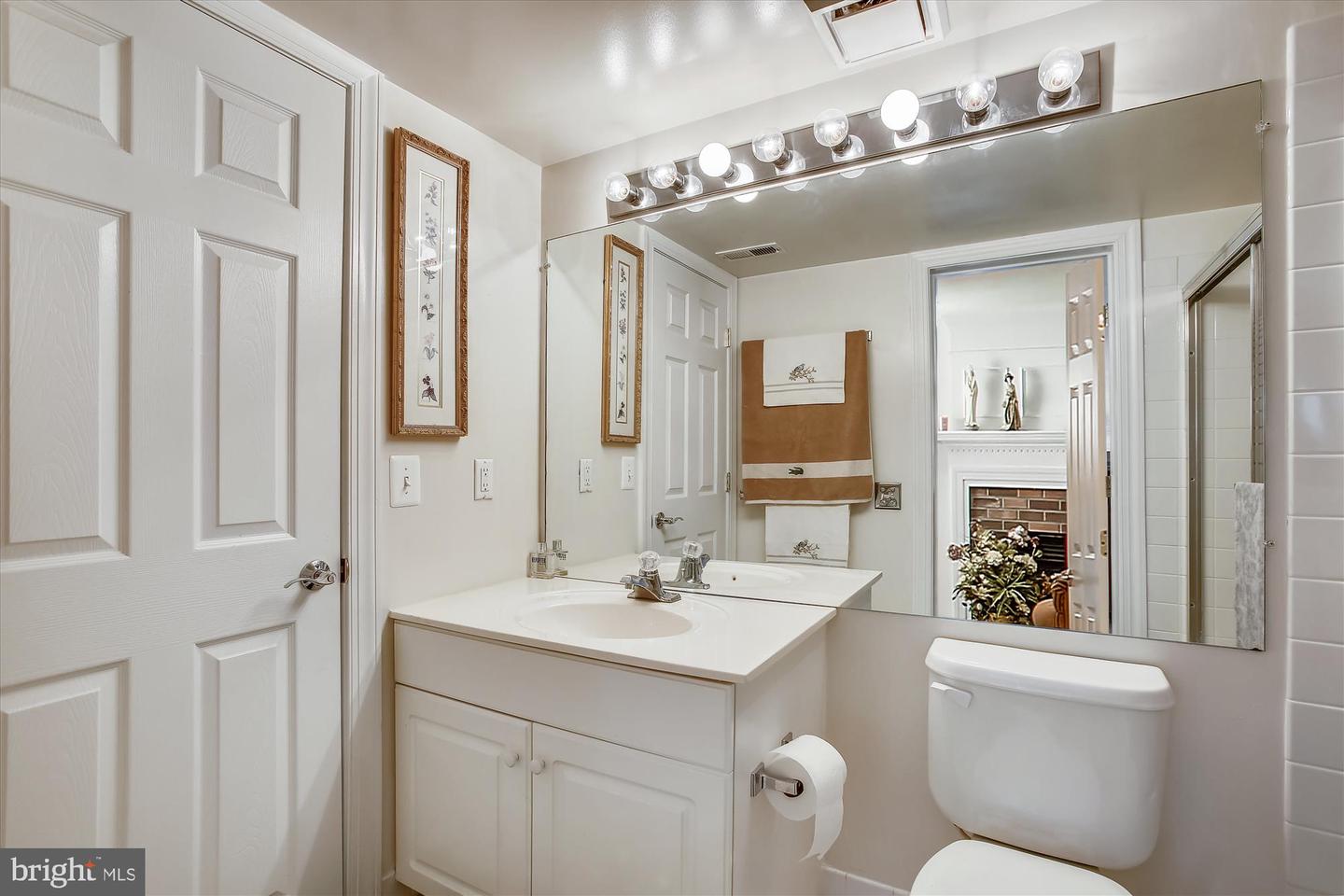9617 SAVANNAH CROSSING CT, VIENNA, Virginia 22182, 5 Bedrooms Bedrooms, ,4 BathroomsBathrooms,Residential,For sale,9617 SAVANNAH CROSSING CT,VAFX2238844 MLS # VAFX2238844