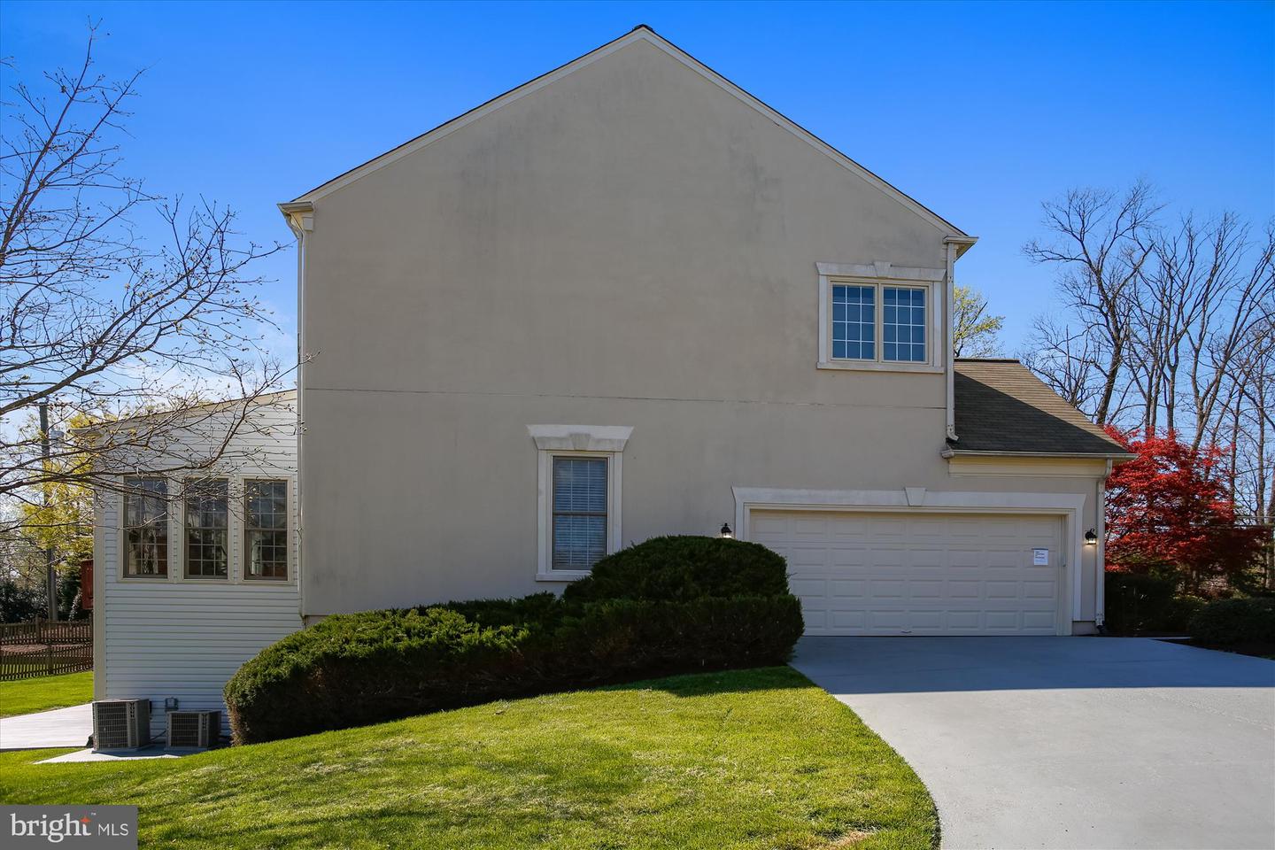 9617 SAVANNAH CROSSING CT, VIENNA, Virginia 22182, 5 Bedrooms Bedrooms, ,4 BathroomsBathrooms,Residential,For sale,9617 SAVANNAH CROSSING CT,VAFX2238844 MLS # VAFX2238844
