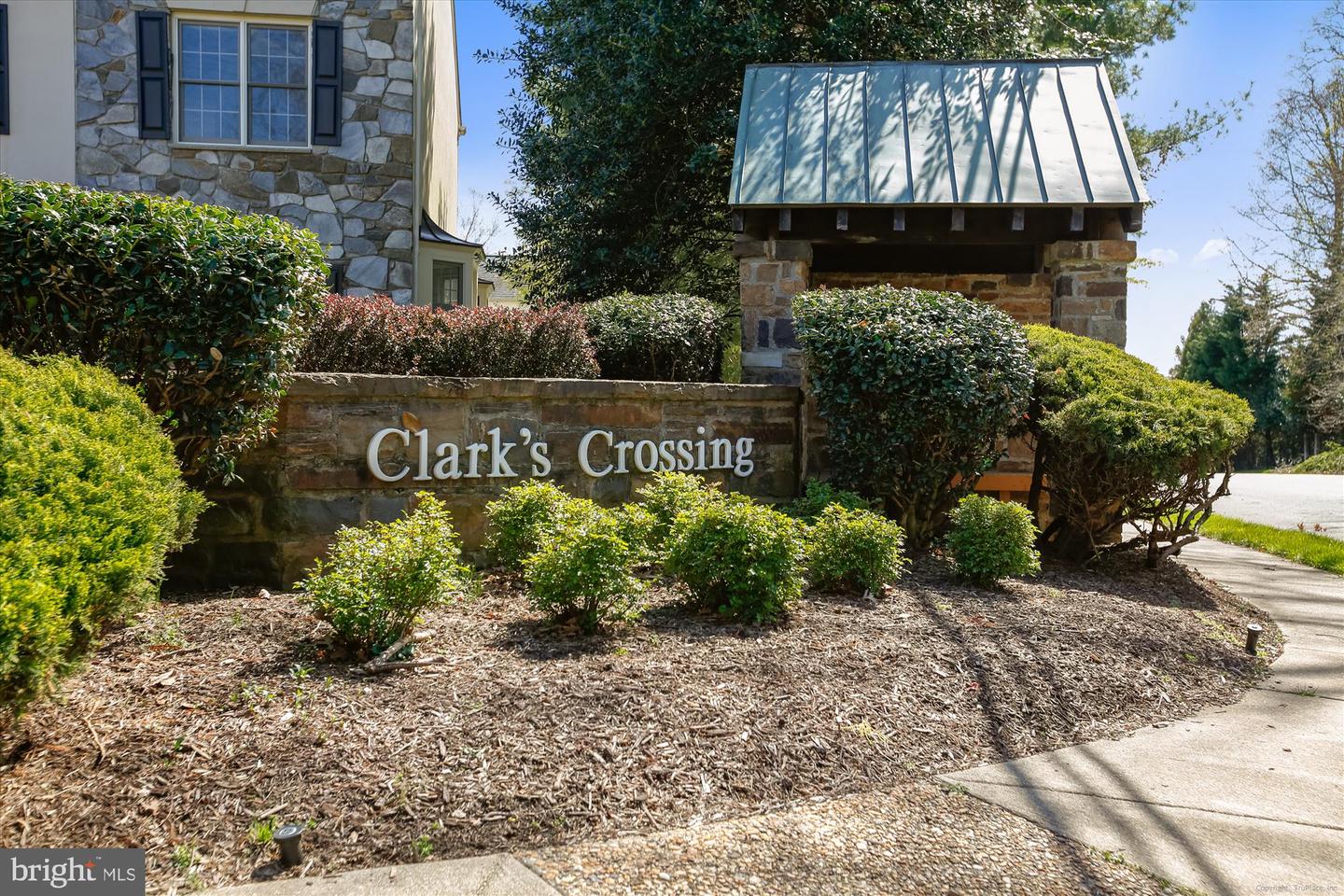 9617 SAVANNAH CROSSING CT, VIENNA, Virginia 22182, 5 Bedrooms Bedrooms, ,4 BathroomsBathrooms,Residential,For sale,9617 SAVANNAH CROSSING CT,VAFX2238844 MLS # VAFX2238844