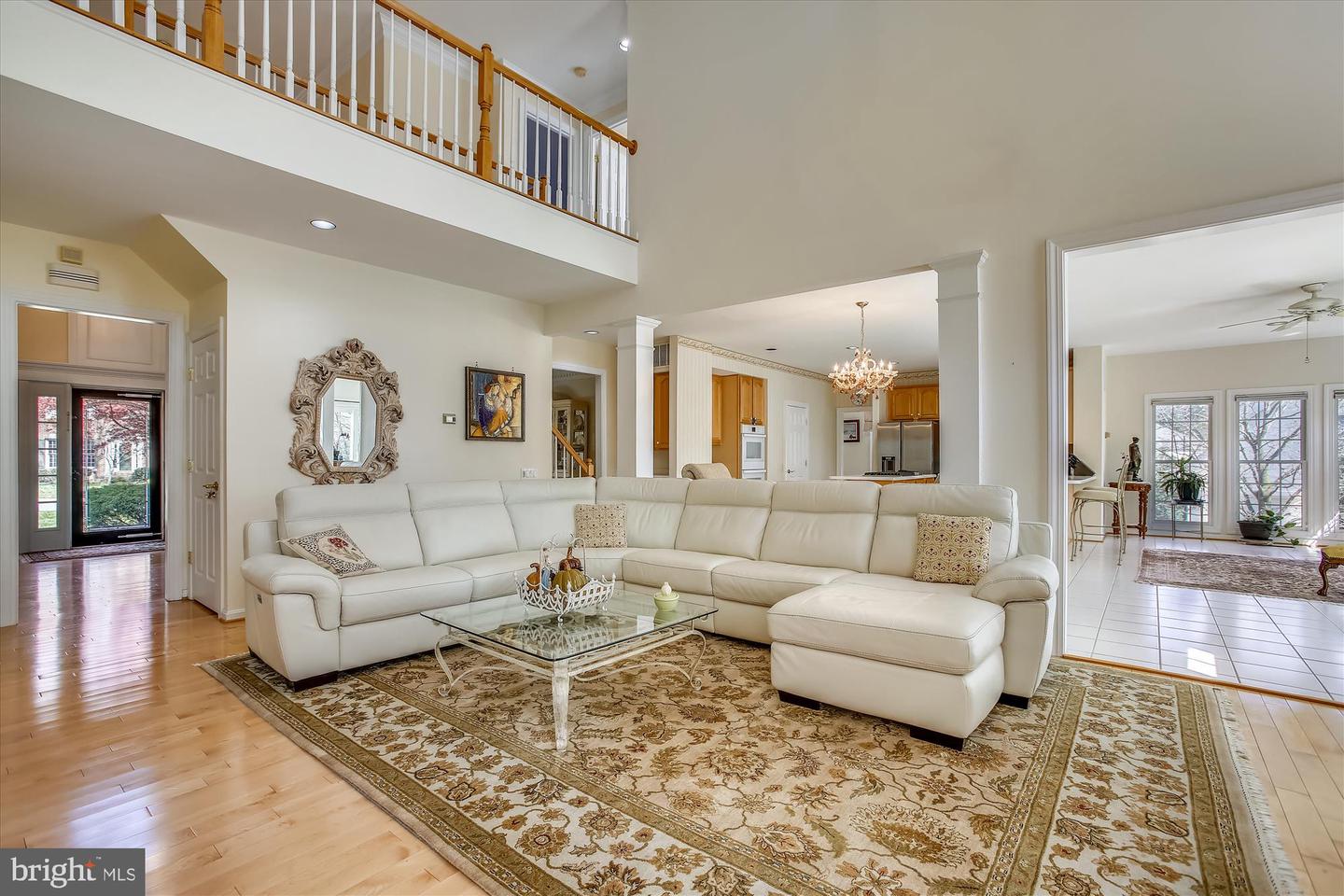 9617 SAVANNAH CROSSING CT, VIENNA, Virginia 22182, 5 Bedrooms Bedrooms, ,4 BathroomsBathrooms,Residential,For sale,9617 SAVANNAH CROSSING CT,VAFX2238844 MLS # VAFX2238844