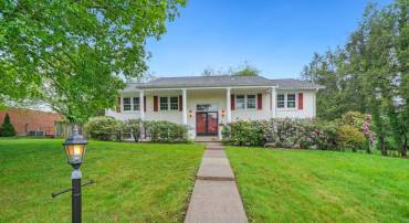 305 NORTH ST NE, LEESBURG, Virginia 20176, 5 Bedrooms Bedrooms, ,3 BathroomsBathrooms,Residential,For sale,305 NORTH ST NE,VALO2095634 MLS # VALO2095634