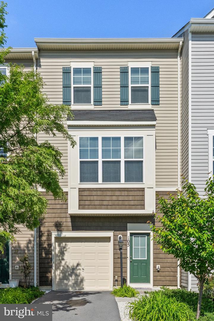 105 POINSETTIA WAY, STEPHENSON, Virginia 22656, 3 Bedrooms Bedrooms, ,2 BathroomsBathrooms,Residential,For sale,105 POINSETTIA WAY,VAFV2033946 MLS # VAFV2033946