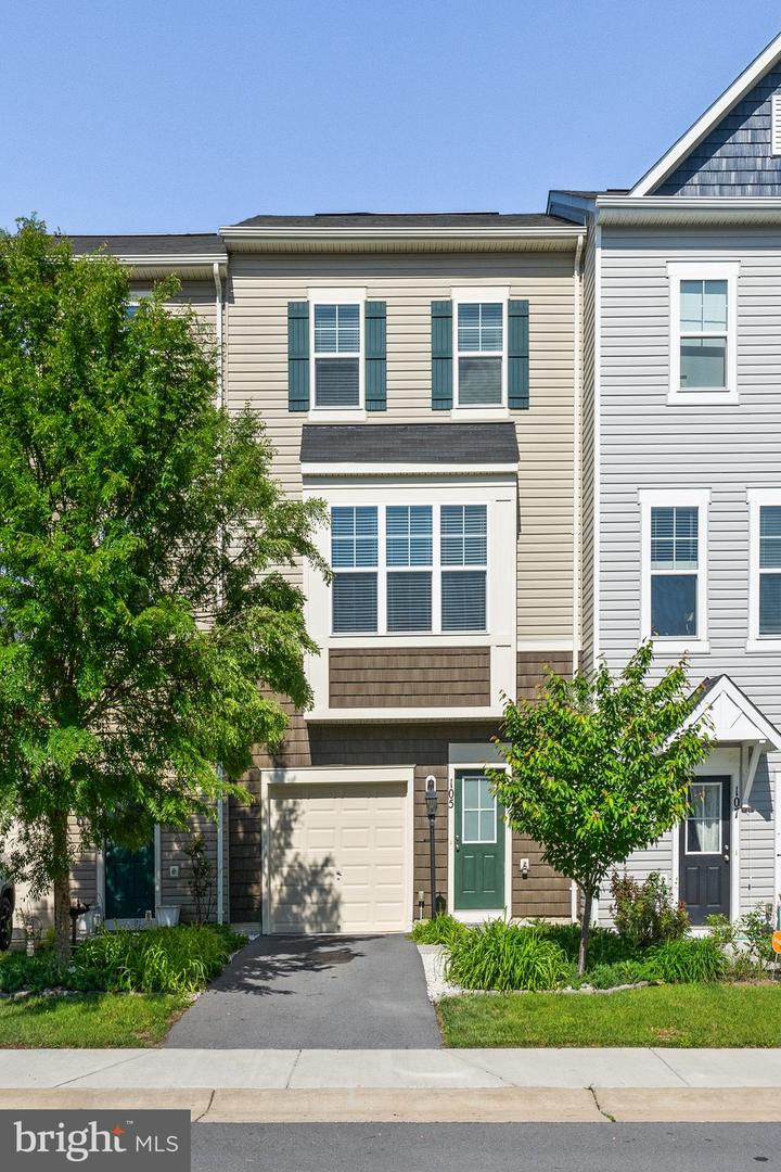 105 POINSETTIA WAY, STEPHENSON, Virginia 22656, 3 Bedrooms Bedrooms, ,2 BathroomsBathrooms,Residential,For sale,105 POINSETTIA WAY,VAFV2033946 MLS # VAFV2033946