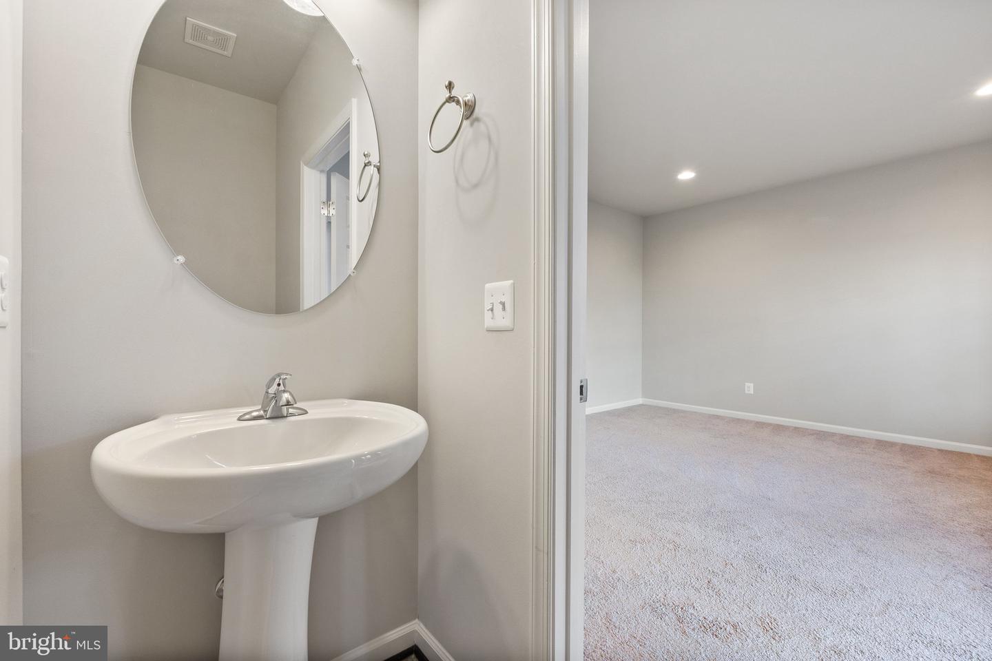 105 POINSETTIA WAY, STEPHENSON, Virginia 22656, 3 Bedrooms Bedrooms, ,2 BathroomsBathrooms,Residential,For sale,105 POINSETTIA WAY,VAFV2033946 MLS # VAFV2033946