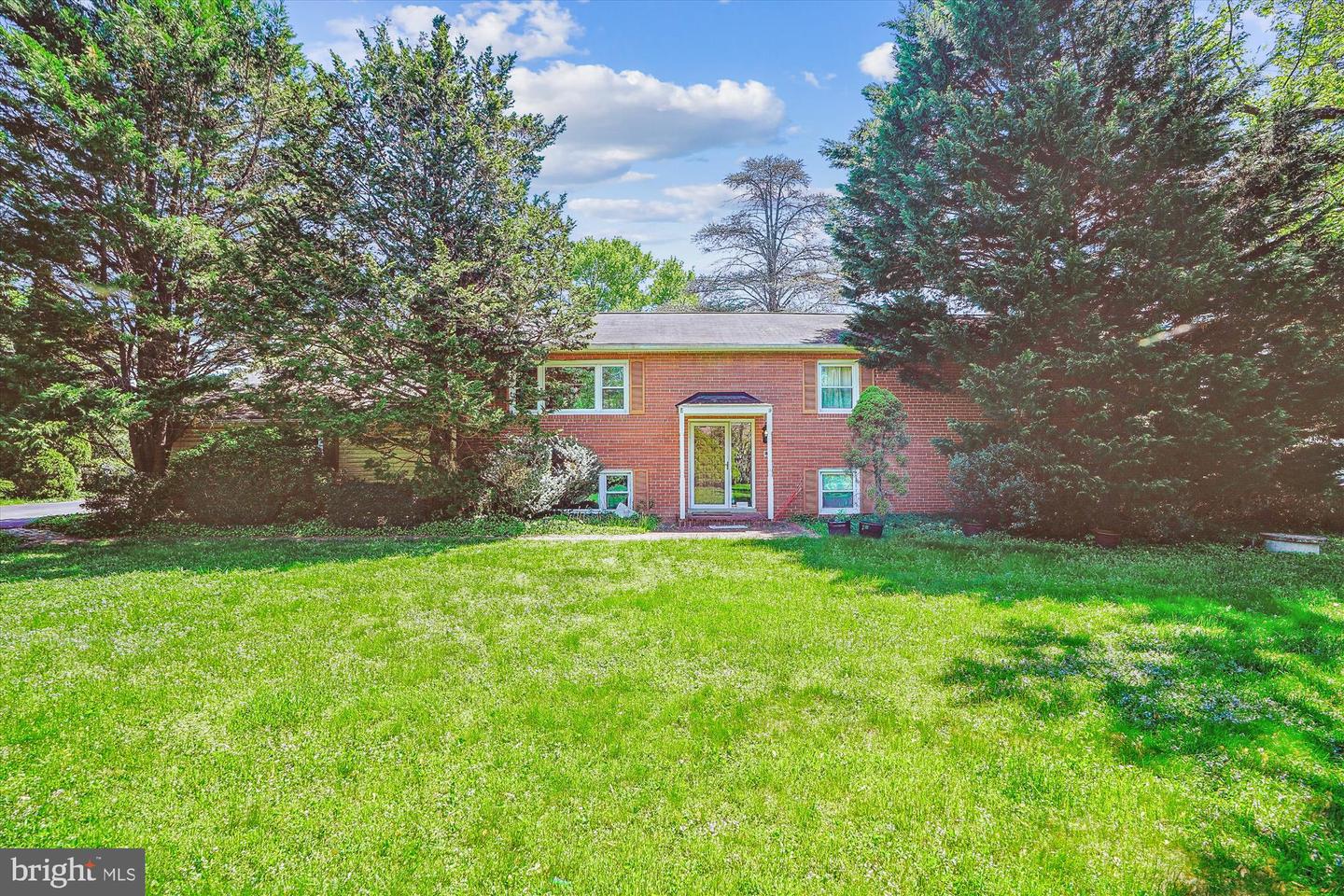1805 MCGUIRE CT, VIENNA, Virginia 22182, ,Land,For sale,1805 MCGUIRE CT,VAFX2241776 MLS # VAFX2241776