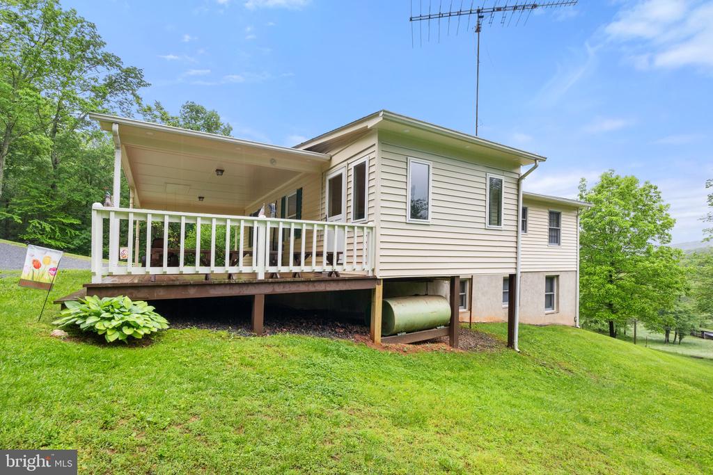 247 ROCKY HILL LN, REVA, Virginia 22735, 3 Bedrooms Bedrooms, ,2 BathroomsBathrooms,Residential,247 ROCKY HILL LN,VAMA2002212 MLS # VAMA2002212