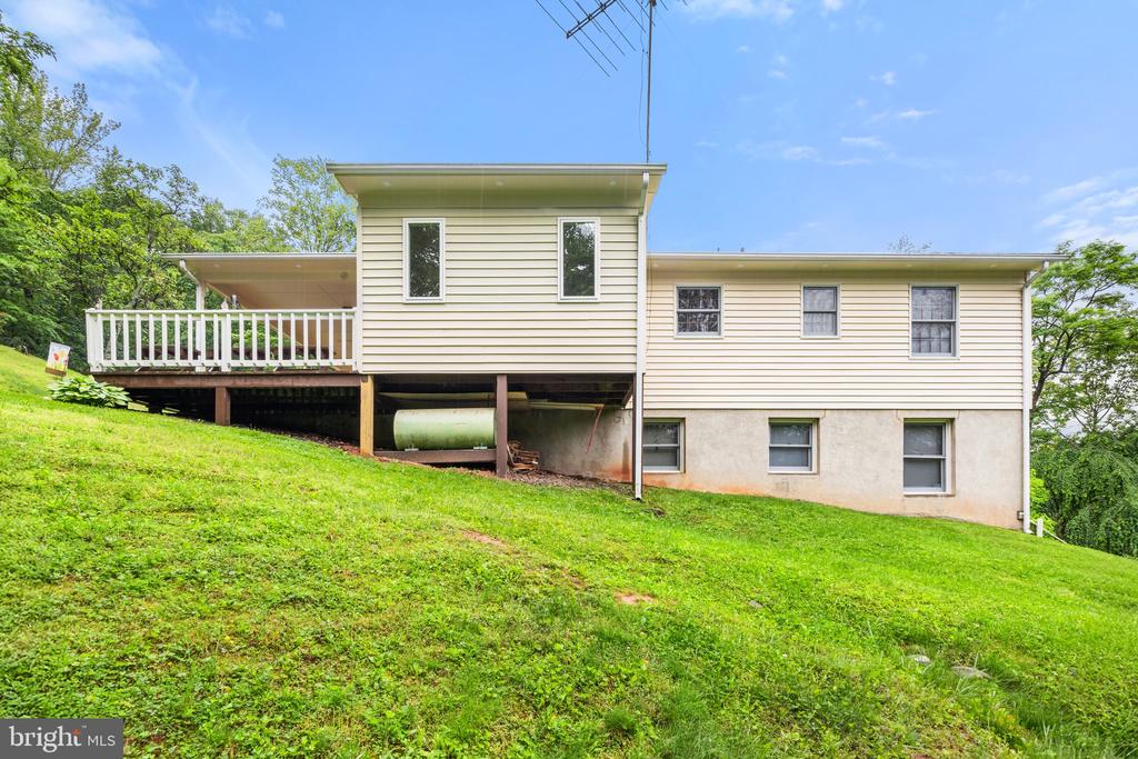 247 ROCKY HILL LN, REVA, Virginia 22735, 3 Bedrooms Bedrooms, ,2 BathroomsBathrooms,Residential,247 ROCKY HILL LN,VAMA2002212 MLS # VAMA2002212