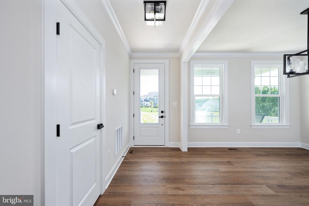 11207 REDLANDS TRL, SPOTSYLVANIA, Virginia 22551, 5 Bedrooms Bedrooms, ,4 BathroomsBathrooms,Residential,11207 REDLANDS TRL,VASP2033112 MLS # VASP2033112