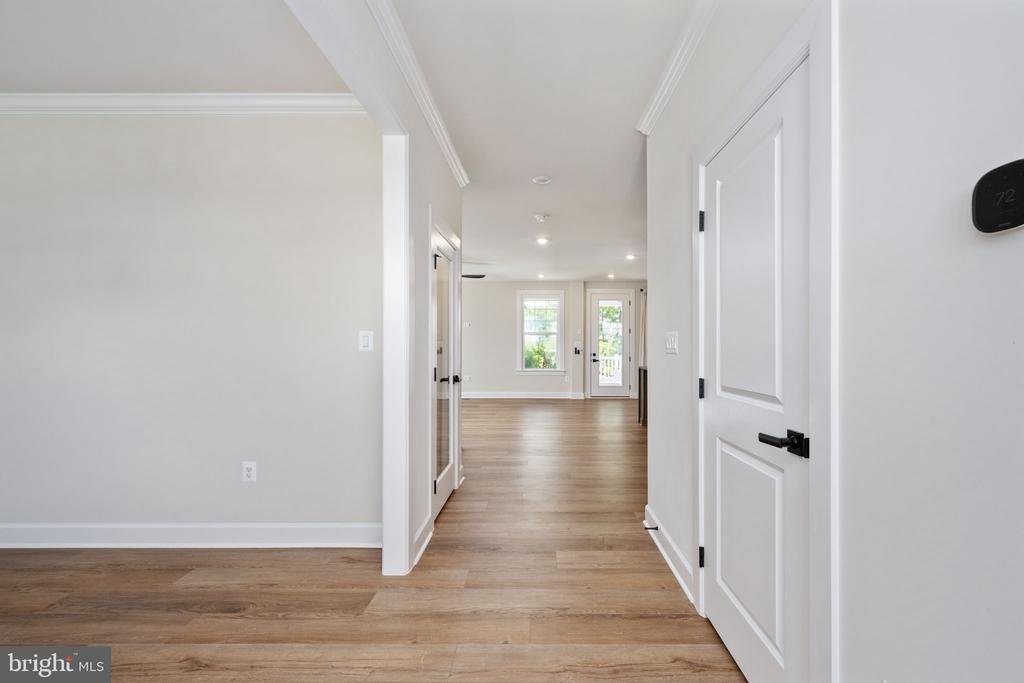 11207 REDLANDS TRL, SPOTSYLVANIA, Virginia 22551, 5 Bedrooms Bedrooms, ,4 BathroomsBathrooms,Residential,11207 REDLANDS TRL,VASP2033112 MLS # VASP2033112