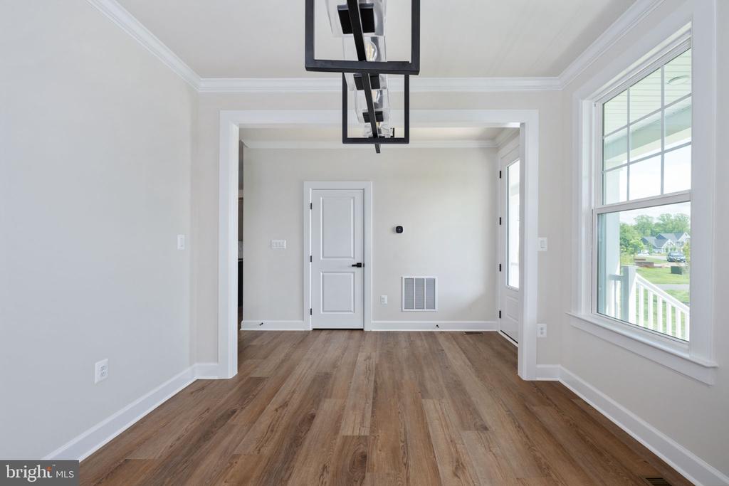 11207 REDLANDS TRL, SPOTSYLVANIA, Virginia 22551, 5 Bedrooms Bedrooms, ,4 BathroomsBathrooms,Residential,11207 REDLANDS TRL,VASP2033112 MLS # VASP2033112