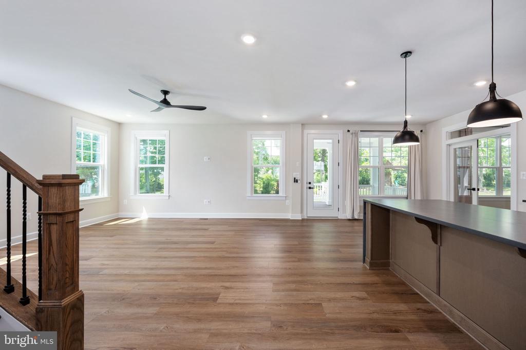 11207 REDLANDS TRL, SPOTSYLVANIA, Virginia 22551, 5 Bedrooms Bedrooms, ,4 BathroomsBathrooms,Residential,11207 REDLANDS TRL,VASP2033112 MLS # VASP2033112