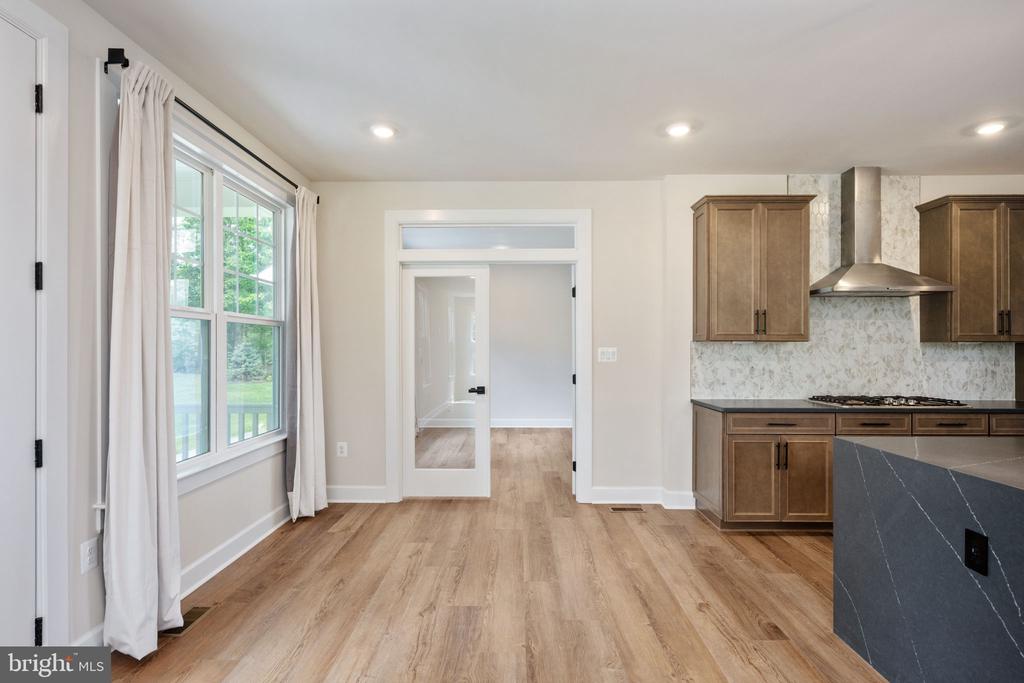 11207 REDLANDS TRL, SPOTSYLVANIA, Virginia 22551, 5 Bedrooms Bedrooms, ,4 BathroomsBathrooms,Residential,11207 REDLANDS TRL,VASP2033112 MLS # VASP2033112