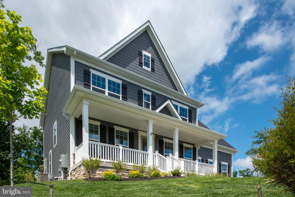 11207 REDLANDS TRL, SPOTSYLVANIA, Virginia 22551, 5 Bedrooms Bedrooms, ,4 BathroomsBathrooms,Residential,11207 REDLANDS TRL,VASP2033112 MLS # VASP2033112
