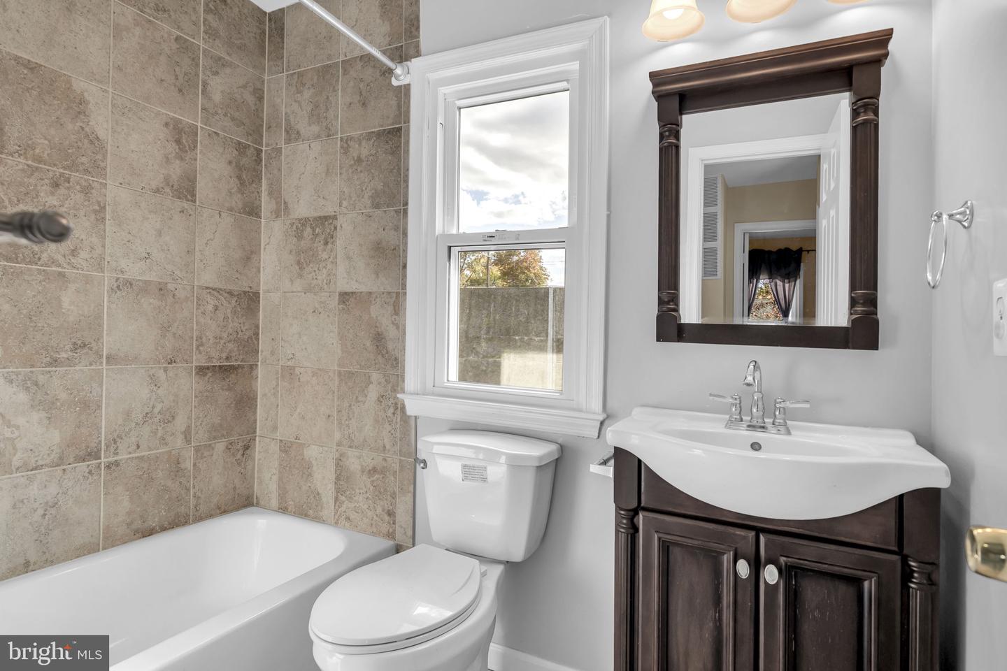 13523 LEITH CT, CHANTILLY, Virginia 20151, 4 Bedrooms Bedrooms, ,3 BathroomsBathrooms,Residential,For sale,13523 LEITH CT,VAFX2238750 MLS # VAFX2238750
