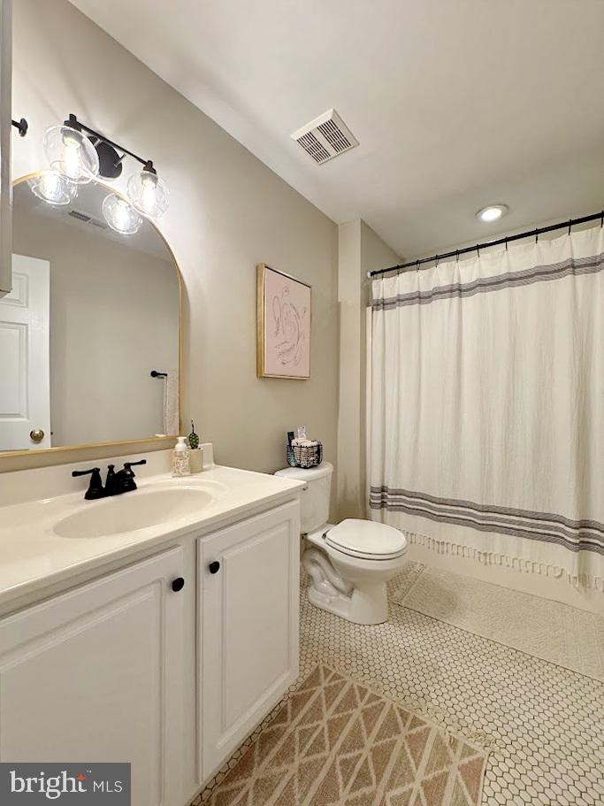 4065 CHATHAM DR, KING GEORGE, Virginia 22485, 5 Bedrooms Bedrooms, ,3 BathroomsBathrooms,Residential,For sale,4065 CHATHAM DR,VAKG2006380 MLS # VAKG2006380