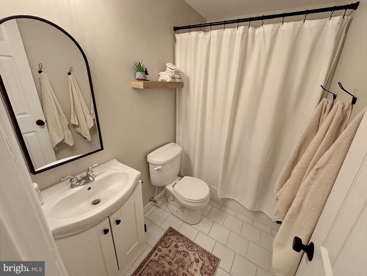 4065 CHATHAM DR, KING GEORGE, Virginia 22485, 5 Bedrooms Bedrooms, ,3 BathroomsBathrooms,Residential,For sale,4065 CHATHAM DR,VAKG2006380 MLS # VAKG2006380
