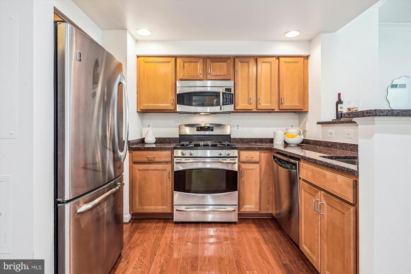 4480 MARKET COMMONS DR #512, FAIRFAX, Virginia 22033, 1 Bedroom Bedrooms, ,1 BathroomBathrooms,Residential,For sale,4480 MARKET COMMONS DR #512,VAFX2238824 MLS # VAFX2238824