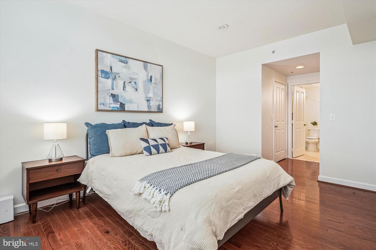 4480 MARKET COMMONS DR #512, FAIRFAX, Virginia 22033, 1 Bedroom Bedrooms, ,1 BathroomBathrooms,Residential,For sale,4480 MARKET COMMONS DR #512,VAFX2238824 MLS # VAFX2238824
