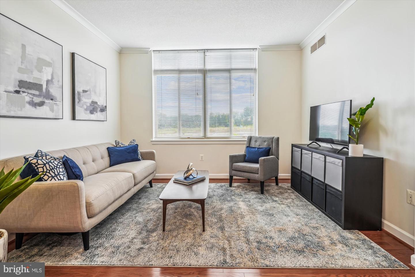 4480 MARKET COMMONS DR #512, FAIRFAX, Virginia 22033, 1 Bedroom Bedrooms, ,1 BathroomBathrooms,Residential,For sale,4480 MARKET COMMONS DR #512,VAFX2238824 MLS # VAFX2238824