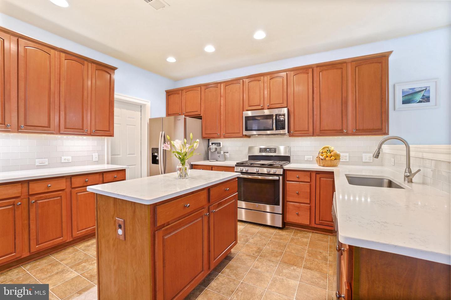 5322 GUNSTON HALL DR, WOODBRIDGE, Virginia 22193, 5 Bedrooms Bedrooms, ,3 BathroomsBathrooms,Residential,For sale,5322 GUNSTON HALL DR,VAPW2094054 MLS # VAPW2094054