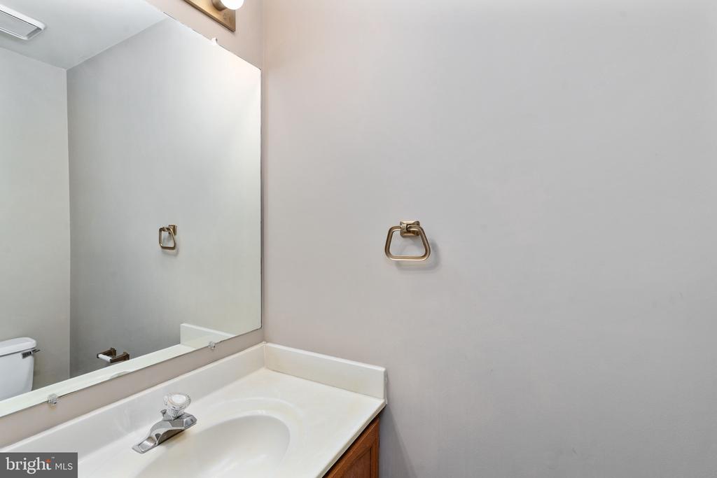 10718 BRICE CT, FREDERICKSBURG, Virginia 22407, 3 Bedrooms Bedrooms, ,3 BathroomsBathrooms,Residential,BALLANTRAYE,10718 BRICE CT,VASP2032796 MLS # VASP2032796