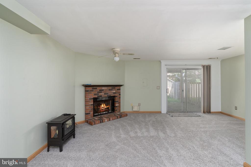 10718 BRICE CT, FREDERICKSBURG, Virginia 22407, 3 Bedrooms Bedrooms, ,3 BathroomsBathrooms,Residential,BALLANTRAYE,10718 BRICE CT,VASP2032796 MLS # VASP2032796