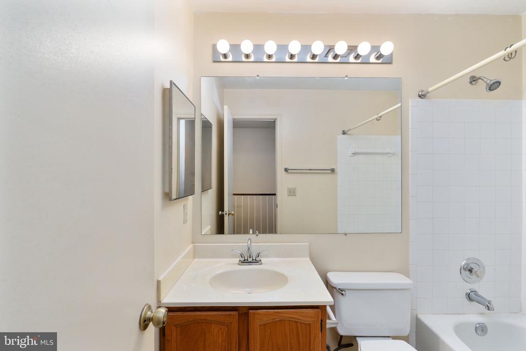 10718 BRICE CT, FREDERICKSBURG, Virginia 22407, 3 Bedrooms Bedrooms, ,3 BathroomsBathrooms,Residential,BALLANTRAYE,10718 BRICE CT,VASP2032796 MLS # VASP2032796