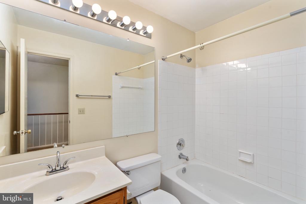 10718 BRICE CT, FREDERICKSBURG, Virginia 22407, 3 Bedrooms Bedrooms, ,3 BathroomsBathrooms,Residential,BALLANTRAYE,10718 BRICE CT,VASP2032796 MLS # VASP2032796