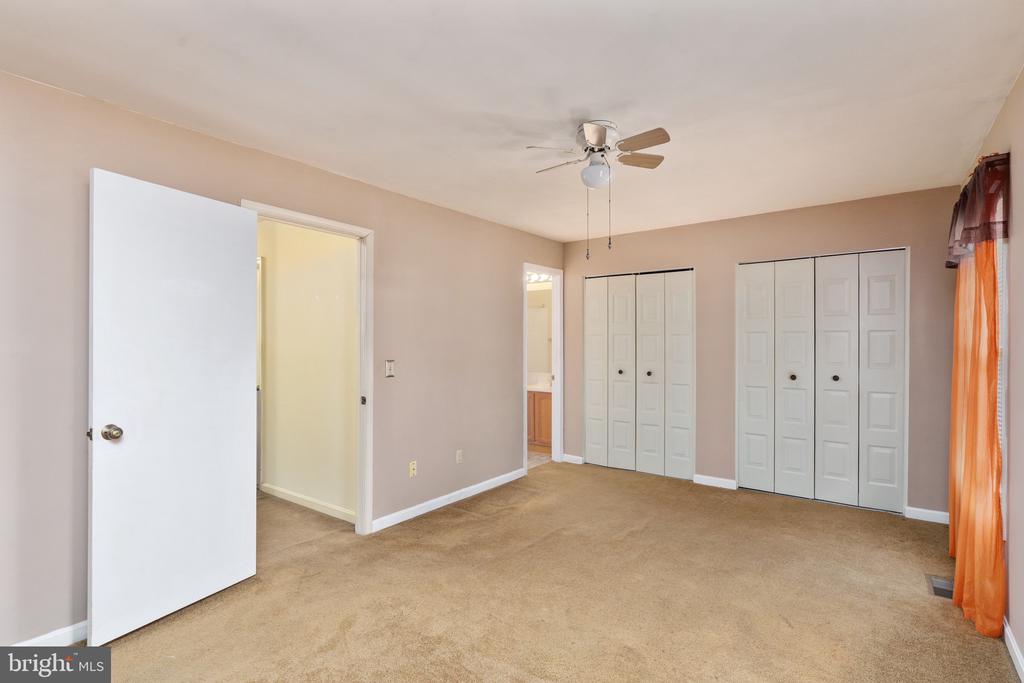10718 BRICE CT, FREDERICKSBURG, Virginia 22407, 3 Bedrooms Bedrooms, ,3 BathroomsBathrooms,Residential,BALLANTRAYE,10718 BRICE CT,VASP2032796 MLS # VASP2032796