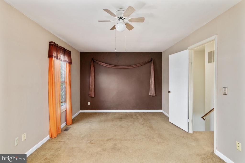 10718 BRICE CT, FREDERICKSBURG, Virginia 22407, 3 Bedrooms Bedrooms, ,3 BathroomsBathrooms,Residential,BALLANTRAYE,10718 BRICE CT,VASP2032796 MLS # VASP2032796