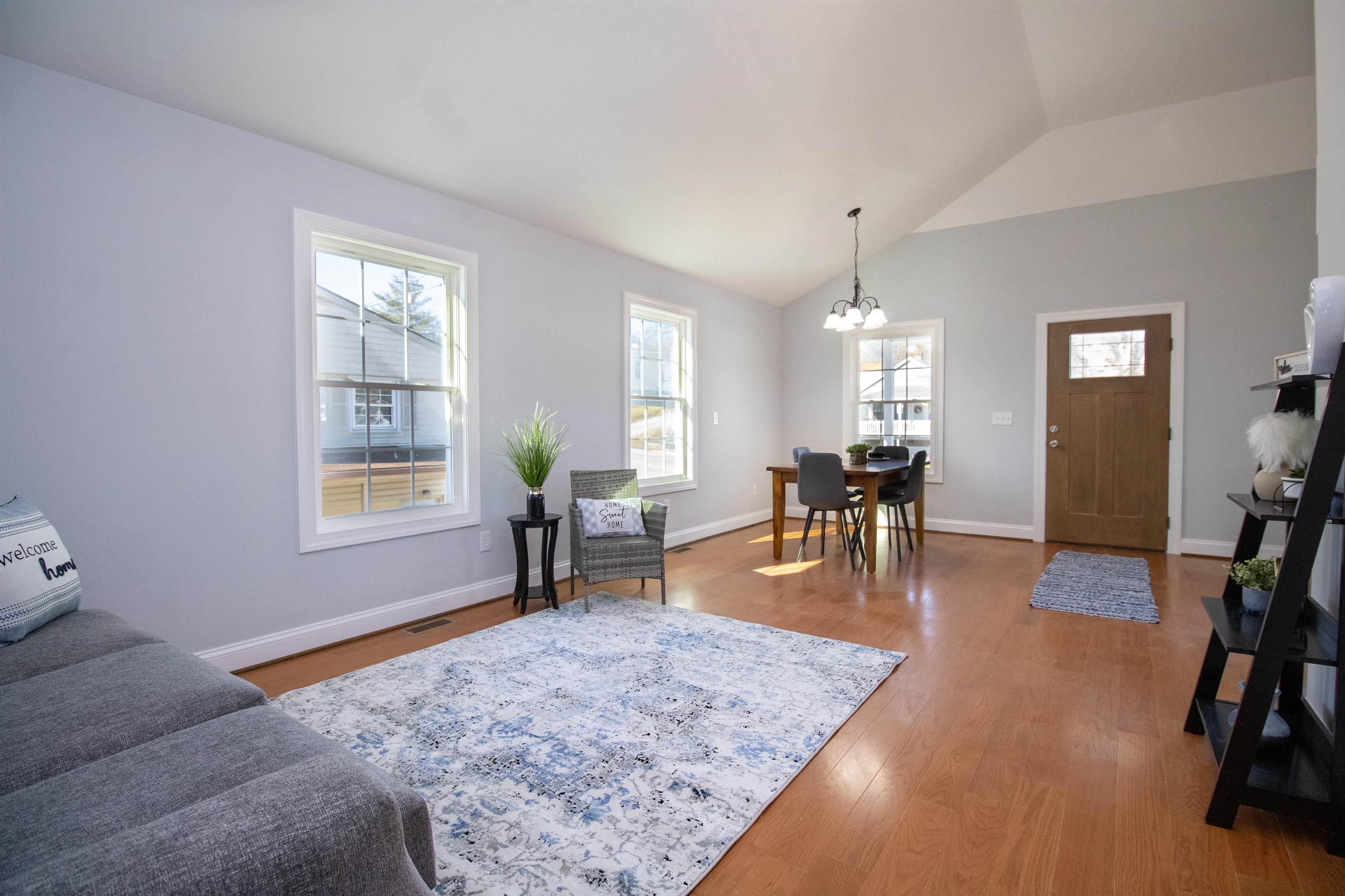 515 #A GRUBERT AVE, STAUNTON, Virginia 24401, 3 Bedrooms Bedrooms, ,2 BathroomsBathrooms,Residential,515 #A GRUBERT AVE,660965 MLS # 660965