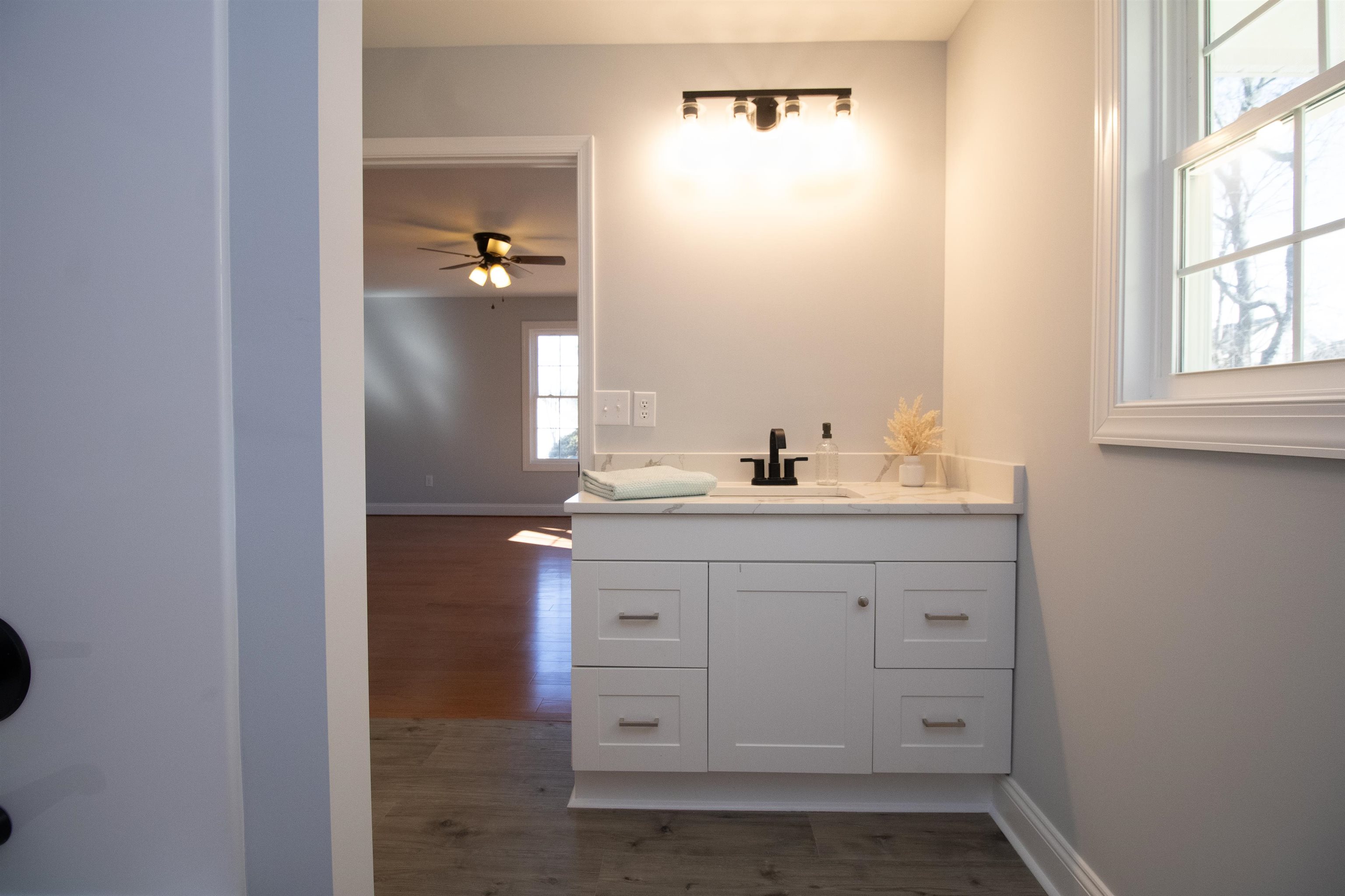 515 #A GRUBERT AVE, STAUNTON, Virginia 24401, 3 Bedrooms Bedrooms, ,2 BathroomsBathrooms,Residential,515 #A GRUBERT AVE,660965 MLS # 660965