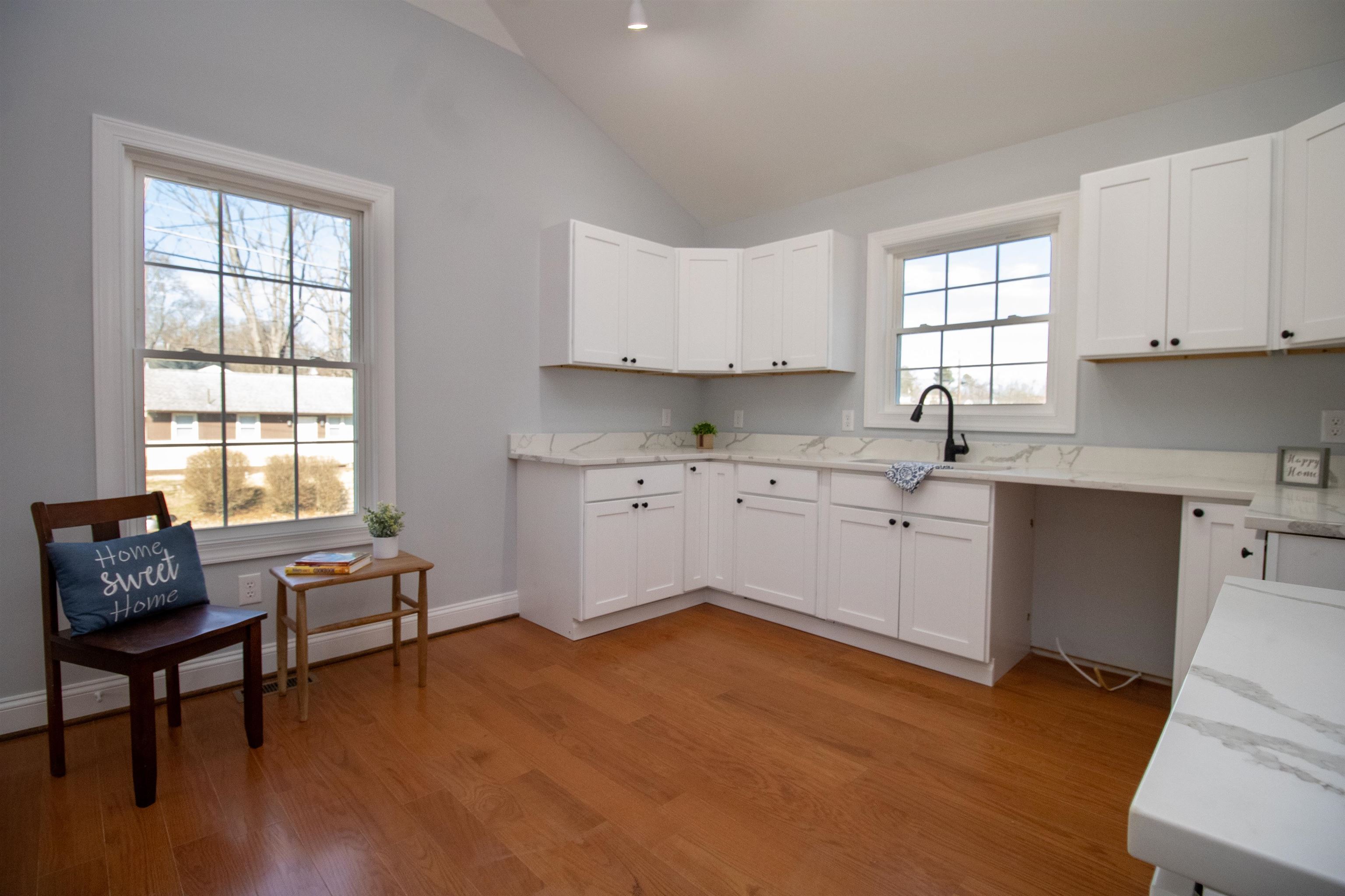 515 #A GRUBERT AVE, STAUNTON, Virginia 24401, 3 Bedrooms Bedrooms, ,2 BathroomsBathrooms,Residential,515 #A GRUBERT AVE,660965 MLS # 660965
