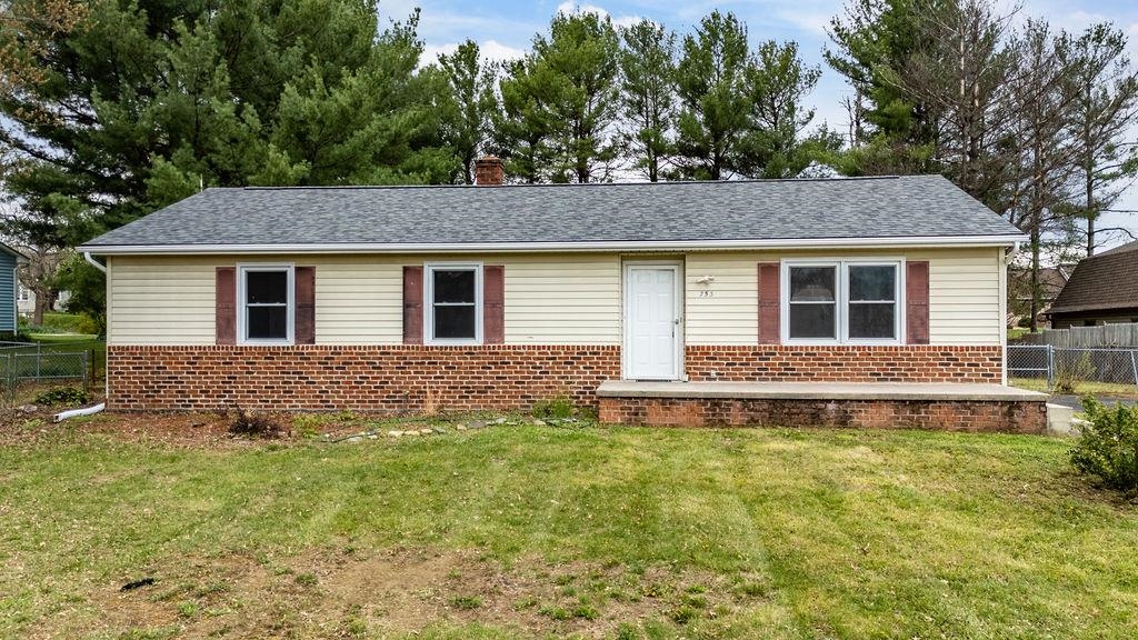 753 WEYERS CAVE RD, WEYERS CAVE, Virginia 24486, 3 Bedrooms Bedrooms, ,2 BathroomsBathrooms,Residential,753 WEYERS CAVE RD,663522 MLS # 663522