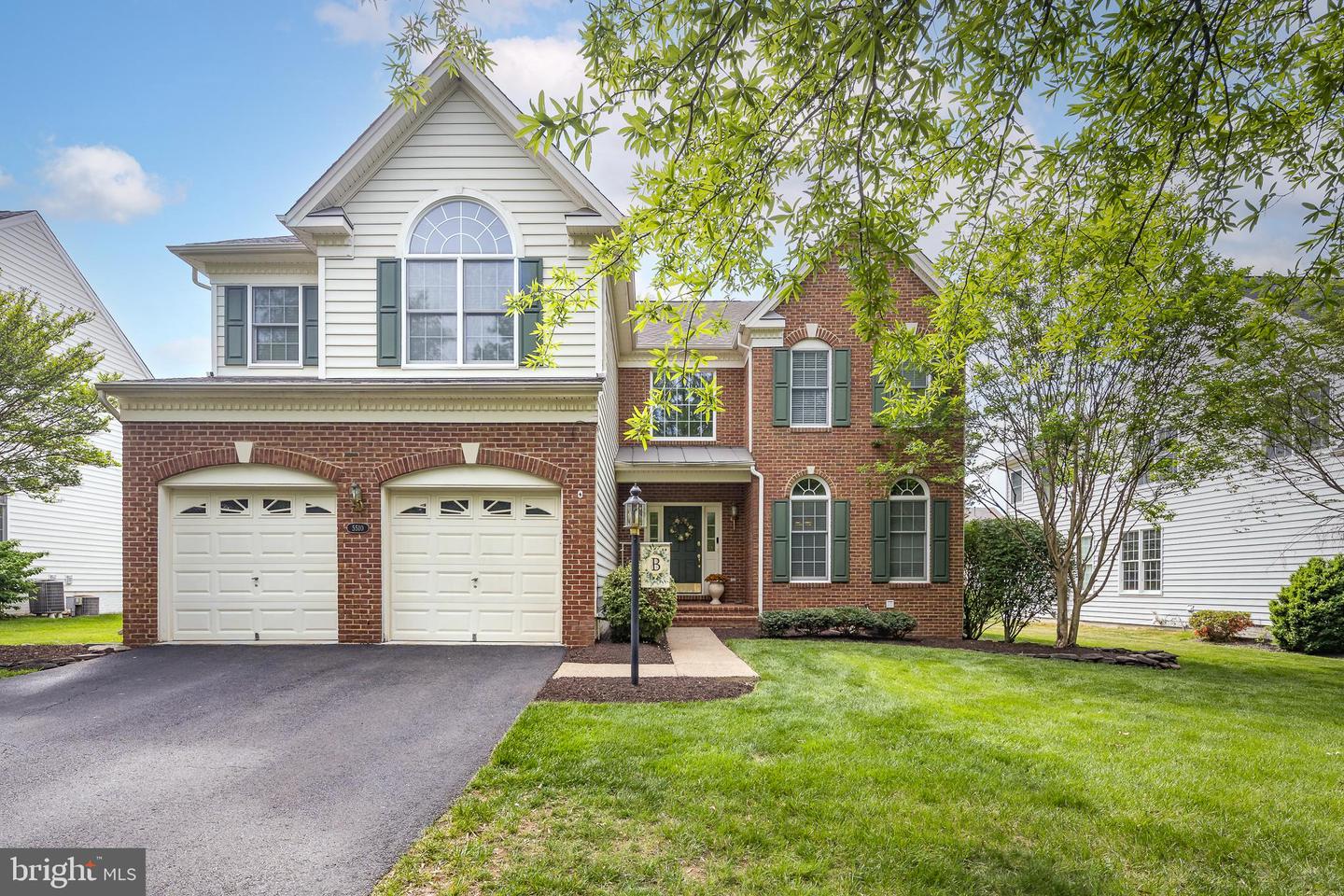 5510 HILLSMAN FARM LN, HAYMARKET, Virginia 20169, 4 Bedrooms Bedrooms, ,4 BathroomsBathrooms,Residential,For sale,5510 HILLSMAN FARM LN,VAPW2094056 MLS # VAPW2094056