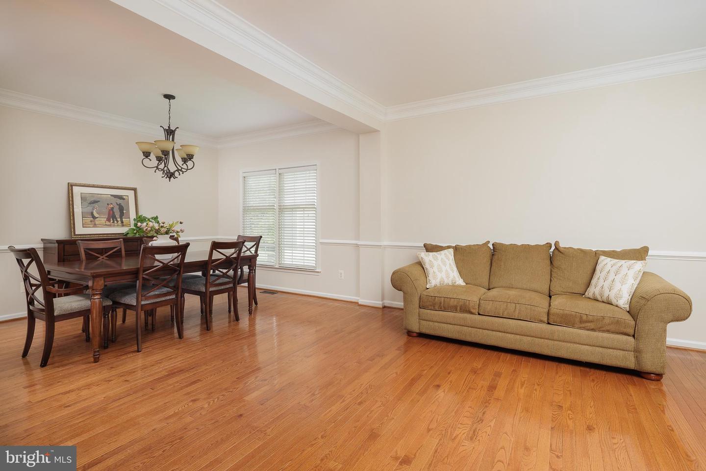 5510 HILLSMAN FARM LN, HAYMARKET, Virginia 20169, 4 Bedrooms Bedrooms, ,4 BathroomsBathrooms,Residential,For sale,5510 HILLSMAN FARM LN,VAPW2094056 MLS # VAPW2094056