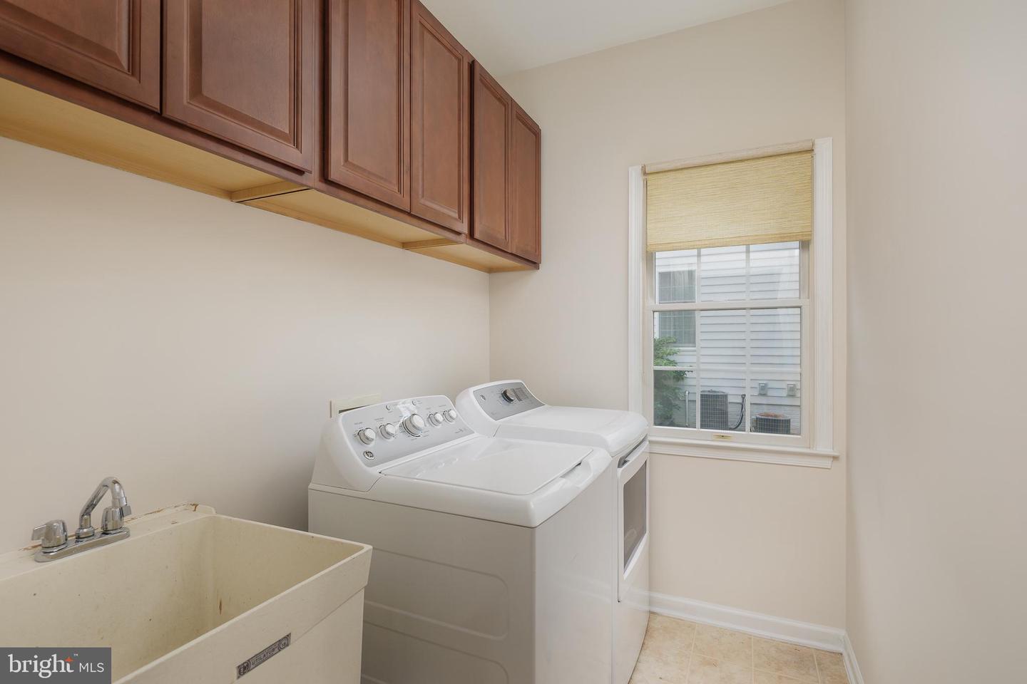5510 HILLSMAN FARM LN, HAYMARKET, Virginia 20169, 4 Bedrooms Bedrooms, ,4 BathroomsBathrooms,Residential,For sale,5510 HILLSMAN FARM LN,VAPW2094056 MLS # VAPW2094056