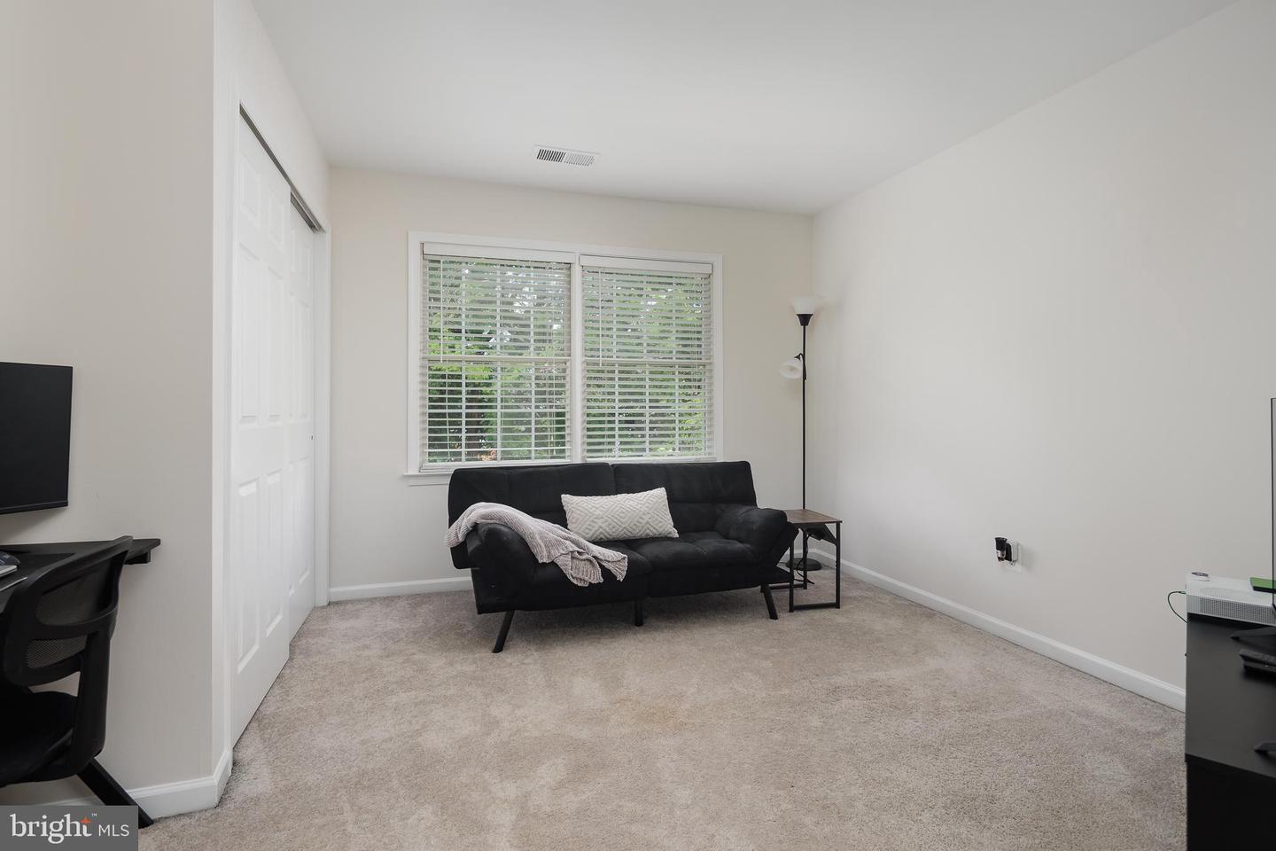 5510 HILLSMAN FARM LN, HAYMARKET, Virginia 20169, 4 Bedrooms Bedrooms, ,4 BathroomsBathrooms,Residential,For sale,5510 HILLSMAN FARM LN,VAPW2094056 MLS # VAPW2094056