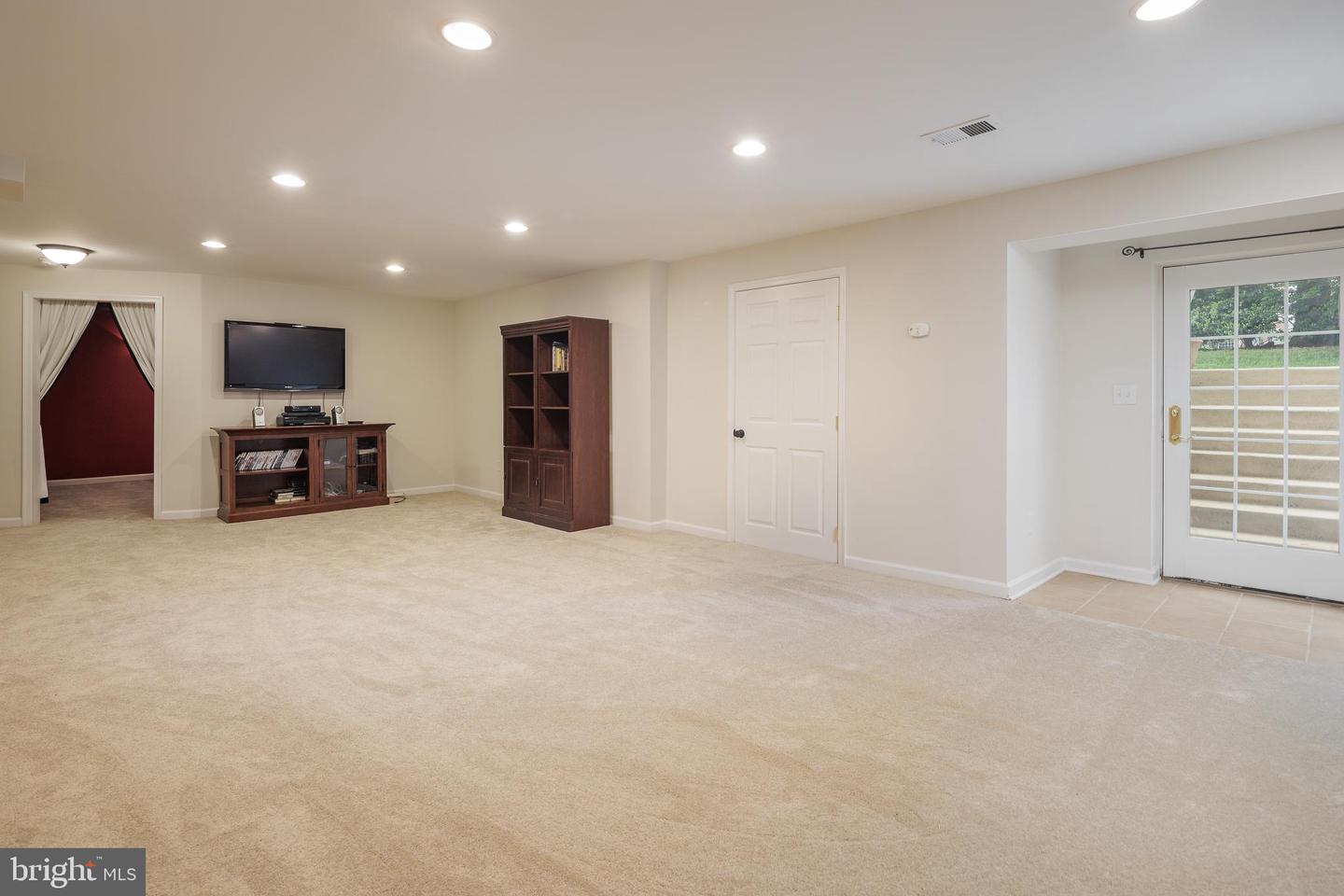 5510 HILLSMAN FARM LN, HAYMARKET, Virginia 20169, 4 Bedrooms Bedrooms, ,4 BathroomsBathrooms,Residential,For sale,5510 HILLSMAN FARM LN,VAPW2094056 MLS # VAPW2094056