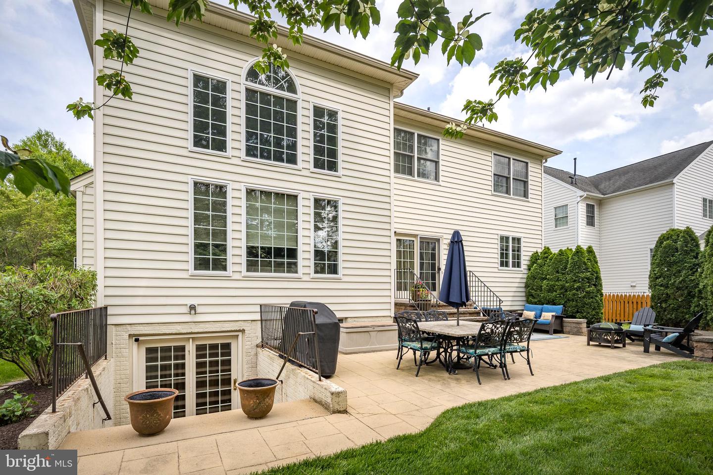 5510 HILLSMAN FARM LN, HAYMARKET, Virginia 20169, 4 Bedrooms Bedrooms, ,4 BathroomsBathrooms,Residential,For sale,5510 HILLSMAN FARM LN,VAPW2094056 MLS # VAPW2094056