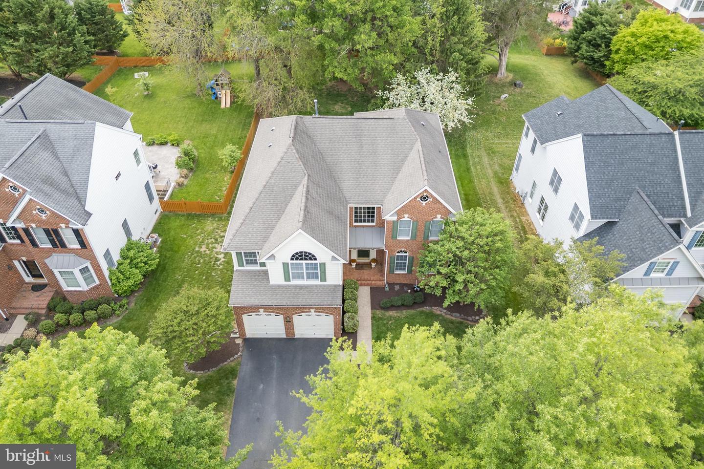 5510 HILLSMAN FARM LN, HAYMARKET, Virginia 20169, 4 Bedrooms Bedrooms, ,4 BathroomsBathrooms,Residential,For sale,5510 HILLSMAN FARM LN,VAPW2094056 MLS # VAPW2094056